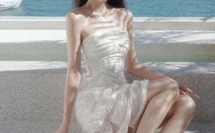 男生将坤坤申请女生的开元黄